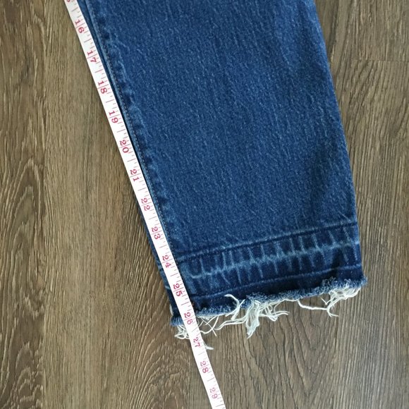 Levi's 501 Straight Jeans in Wear & Tear Wash - Picture 11 of 11
